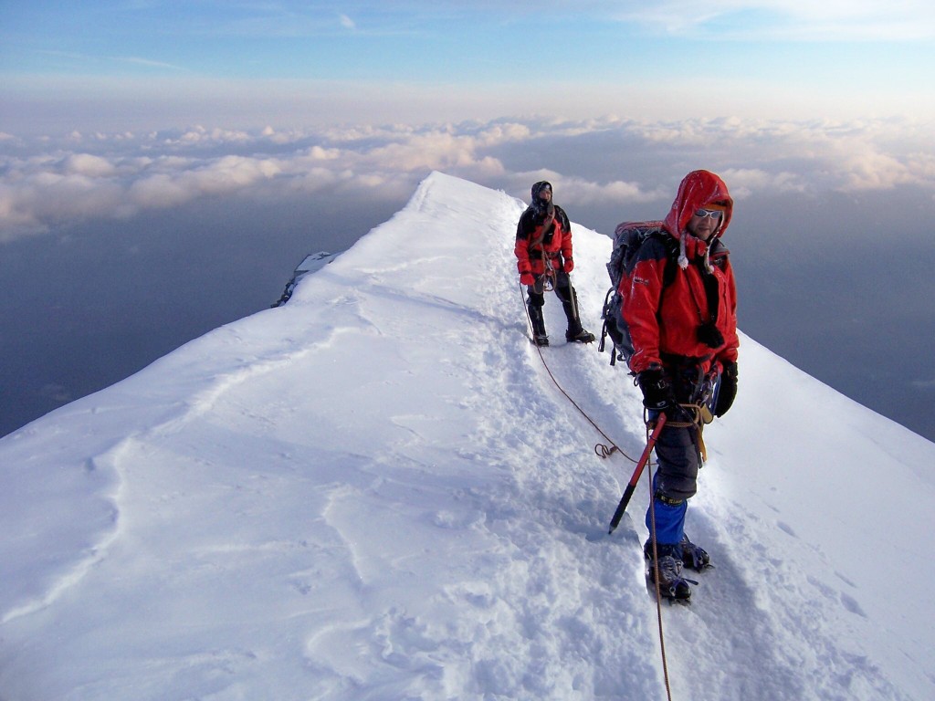 Unos 300 m por encima del refugio, bajando en un precioso amanecer