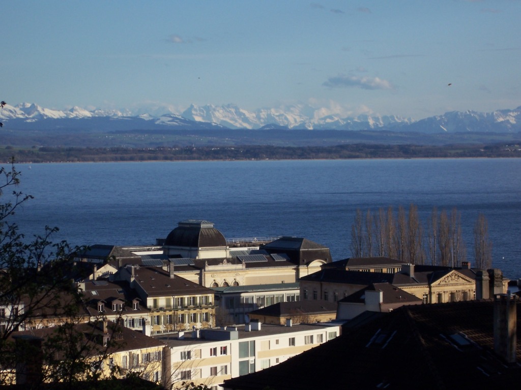 Vista parcial de los Alpes desde Neuchatel. Foto: PabloFR