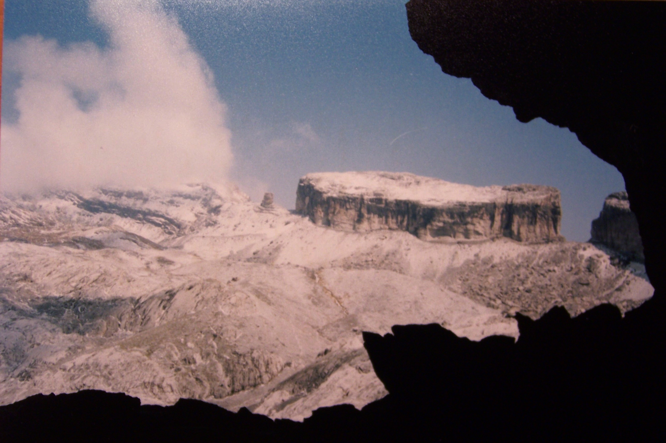 Brecha de Roland desde la Gruta helada de Casteret