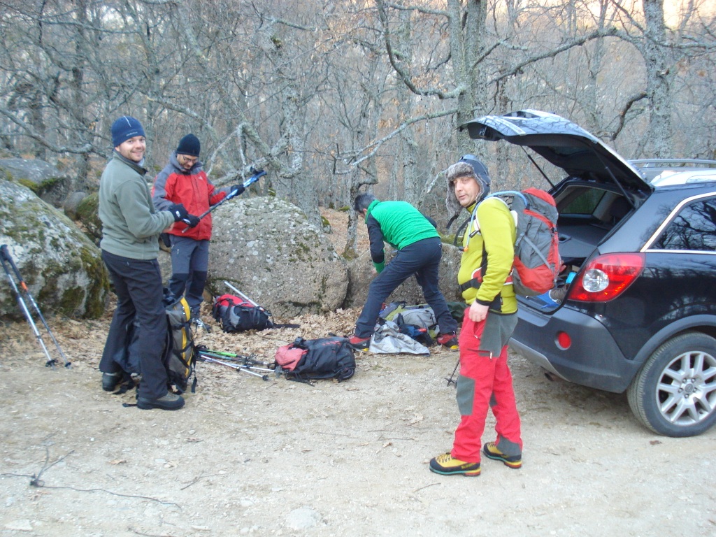De preparativos maaneros. Foto Angel.