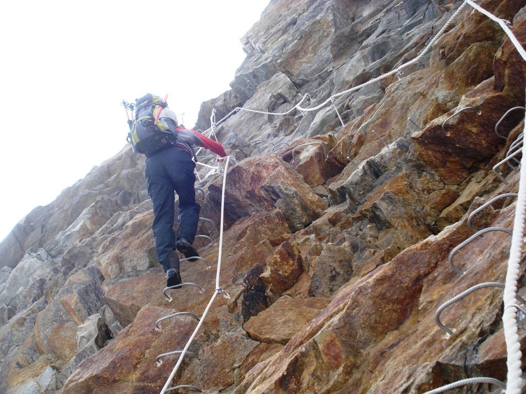 Ferrata antes de llegar a la Punta Gnifetti. Foto ngel.