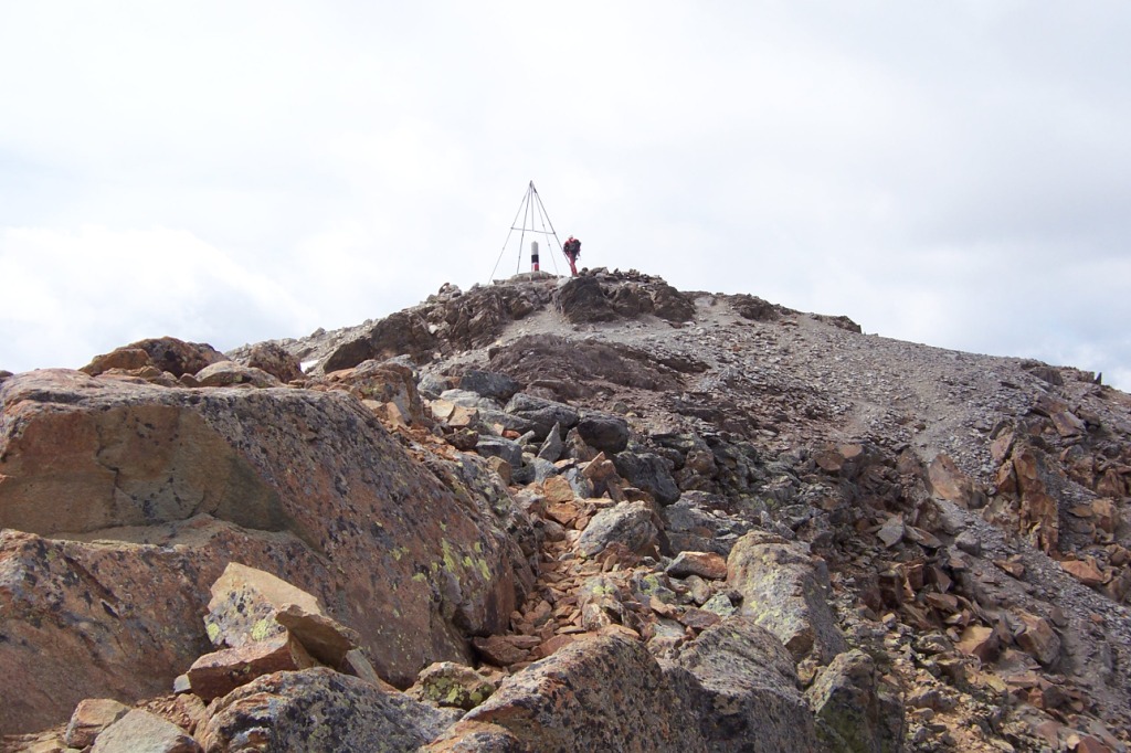 Cumbre del Balaitus, dia perfecto de sol y nubes. Foto:PabloFR